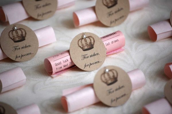 10 Creative wedding favours